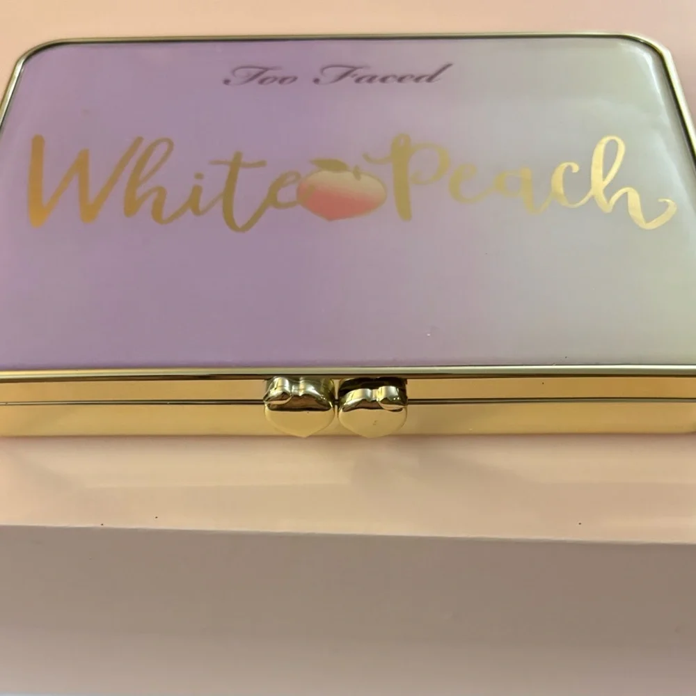 Too Faced White Peach Eyeshadow Palette with Cream and Gold